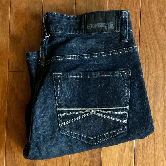 Men’s Express Classic Stretch Zipper 🪰 Blue Jeans! - Picture 2 of 10